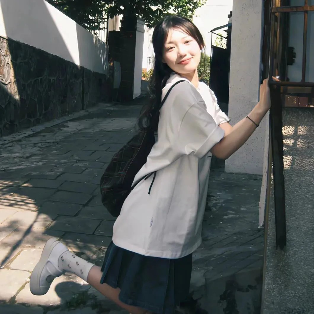 典范海报
